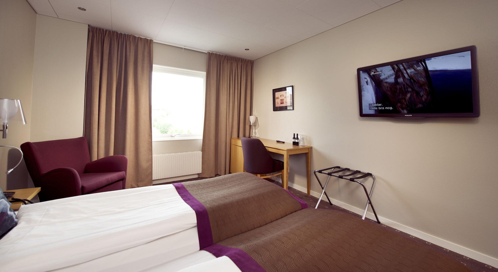 Home Hotel Kompaniet Нюшьопинг Екстериор снимка