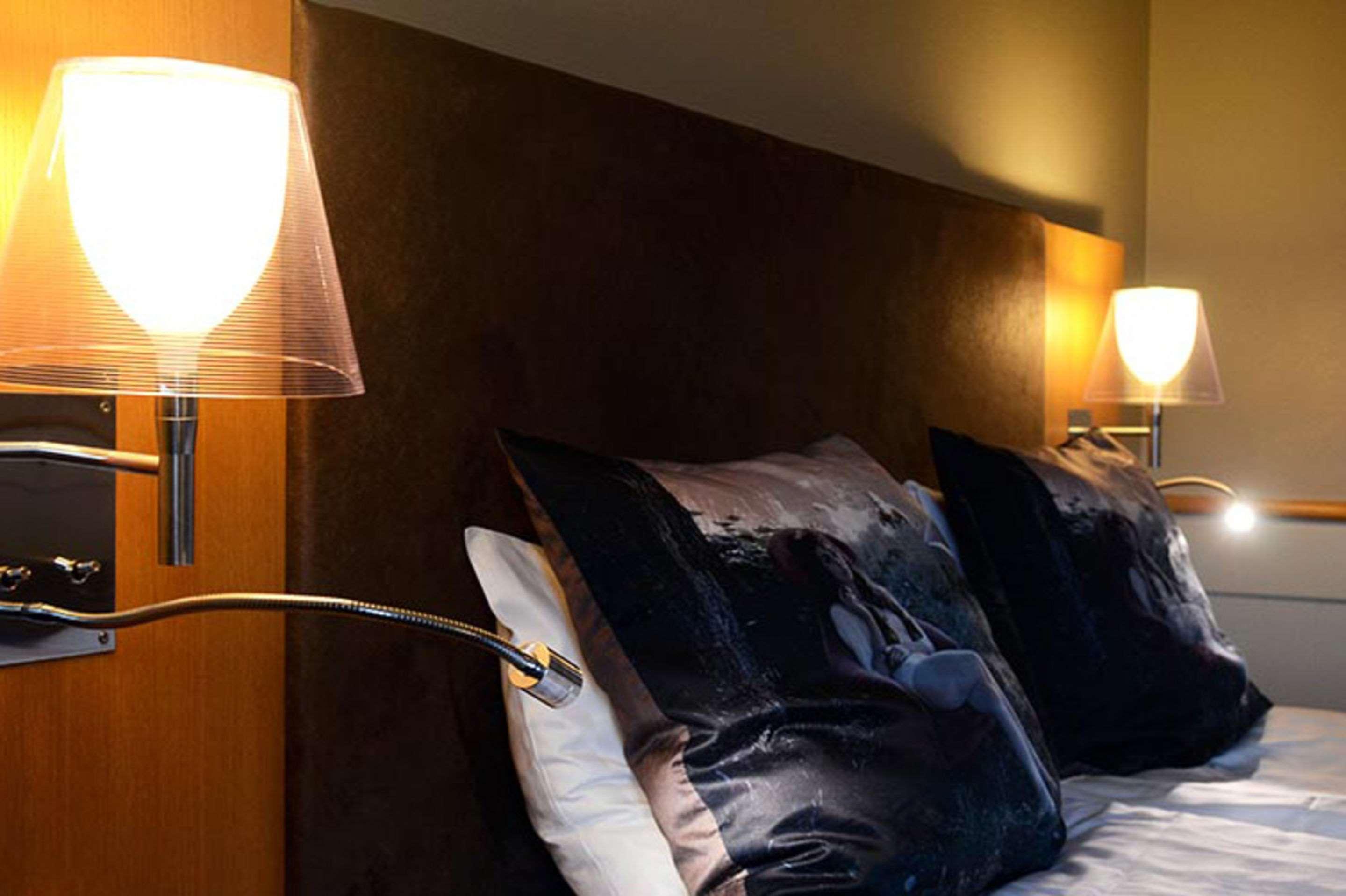 Home Hotel Kompaniet Нюшьопинг Екстериор снимка
