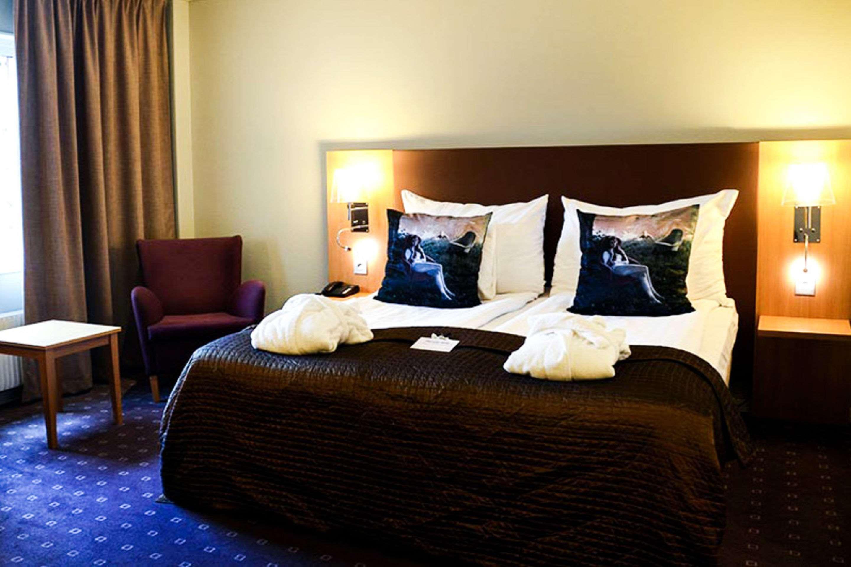 Home Hotel Kompaniet Нюшьопинг Екстериор снимка