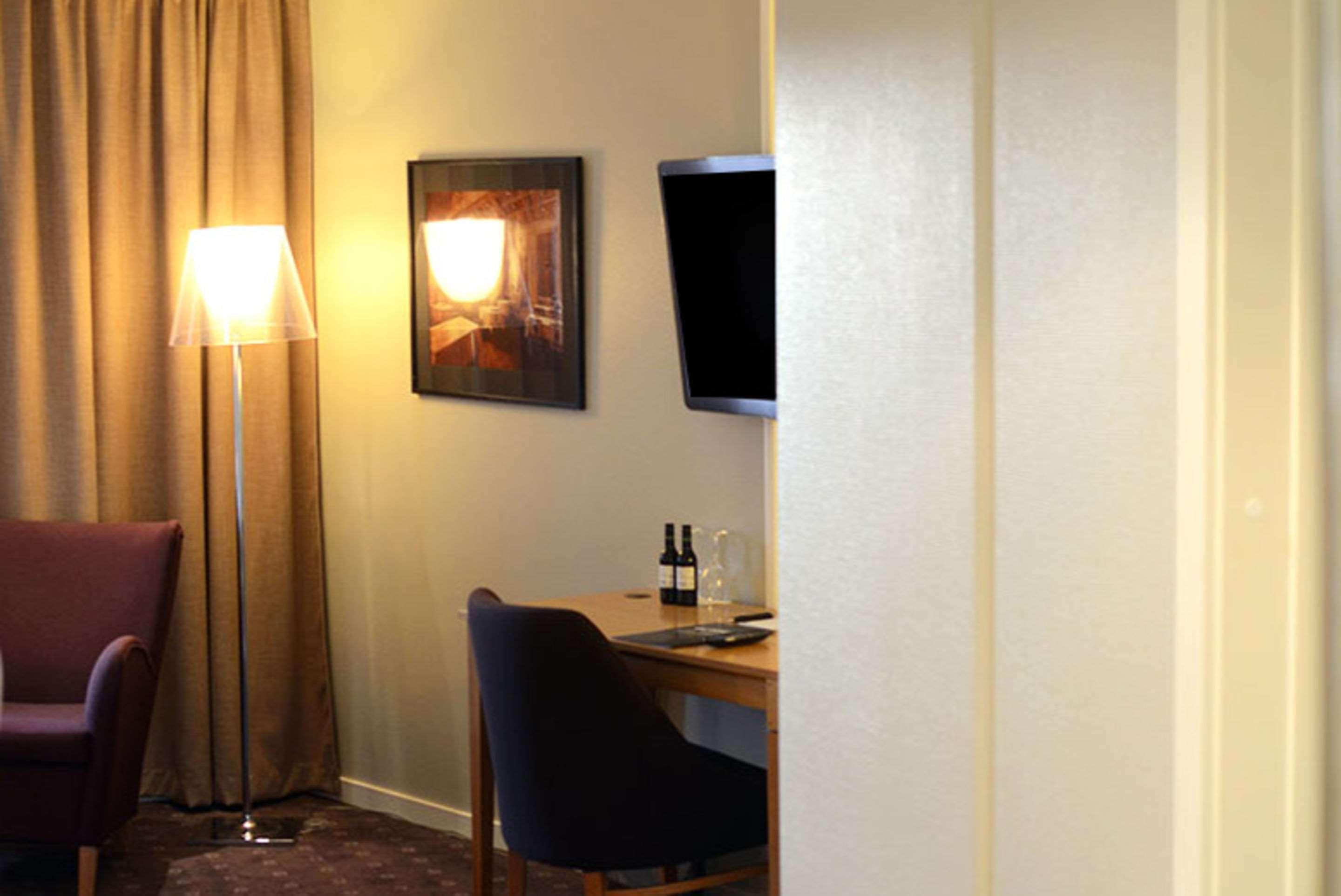 Home Hotel Kompaniet Нюшьопинг Екстериор снимка
