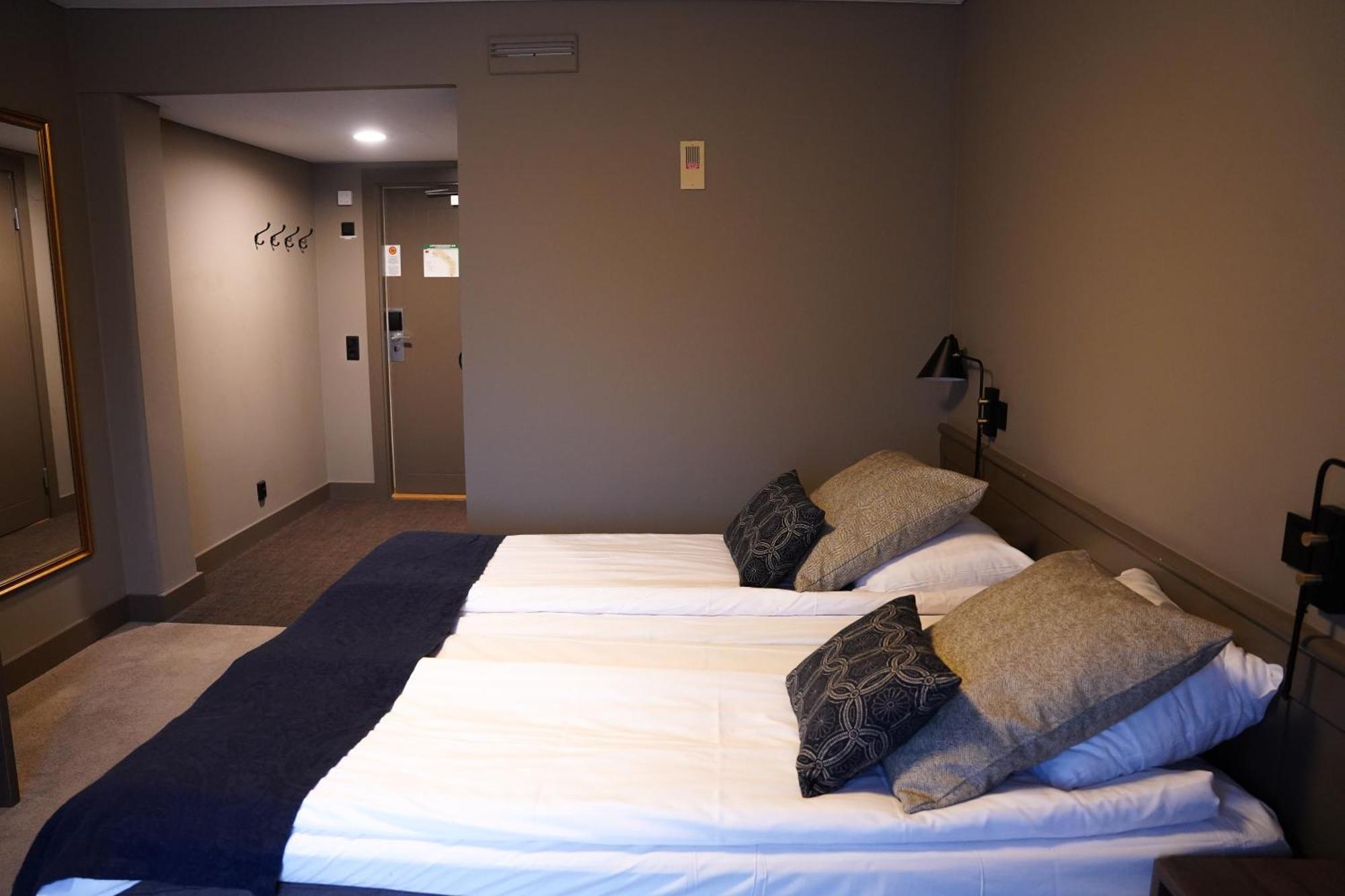 Home Hotel Kompaniet Нюшьопинг Екстериор снимка