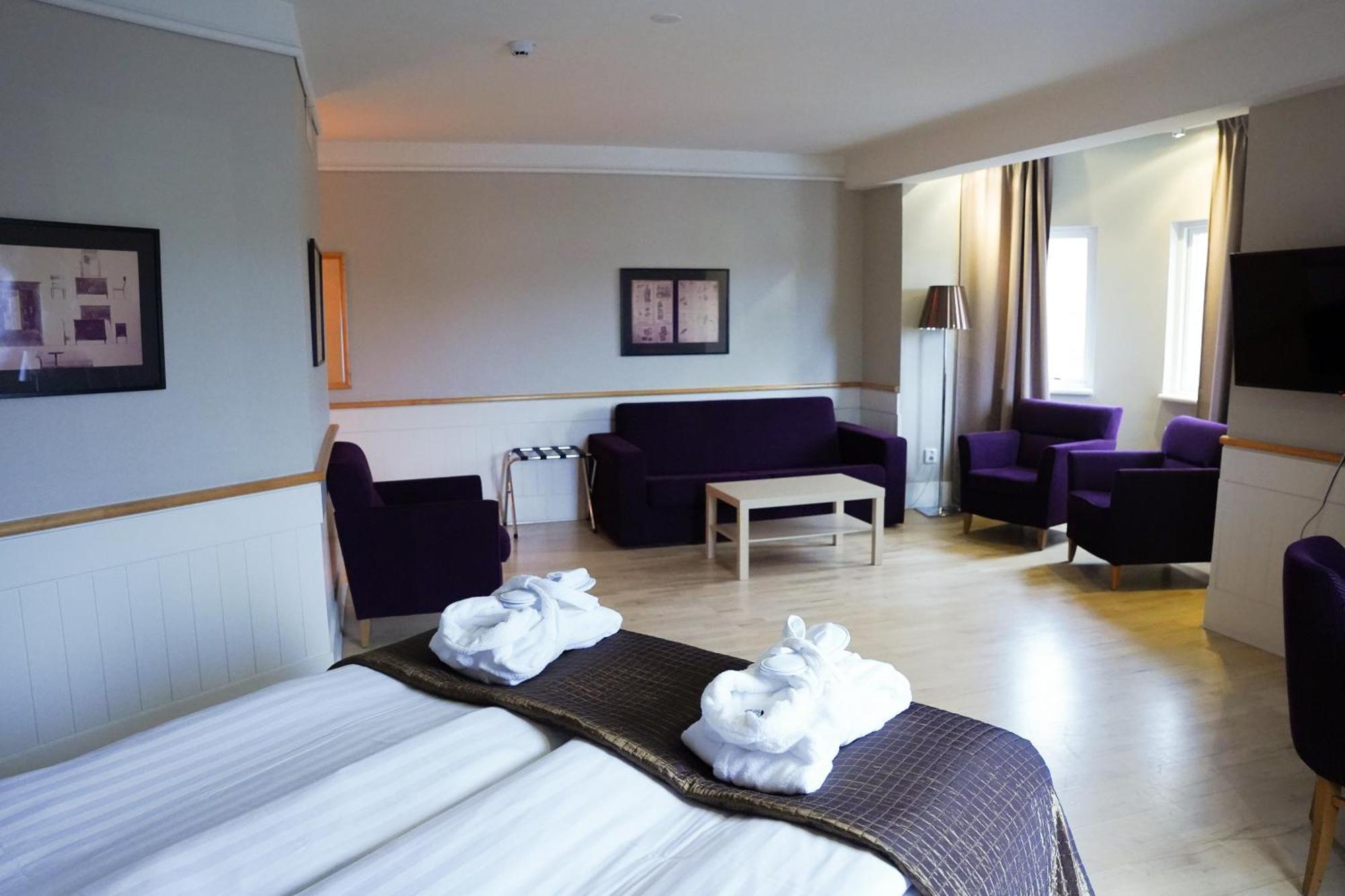 Home Hotel Kompaniet Нюшьопинг Екстериор снимка